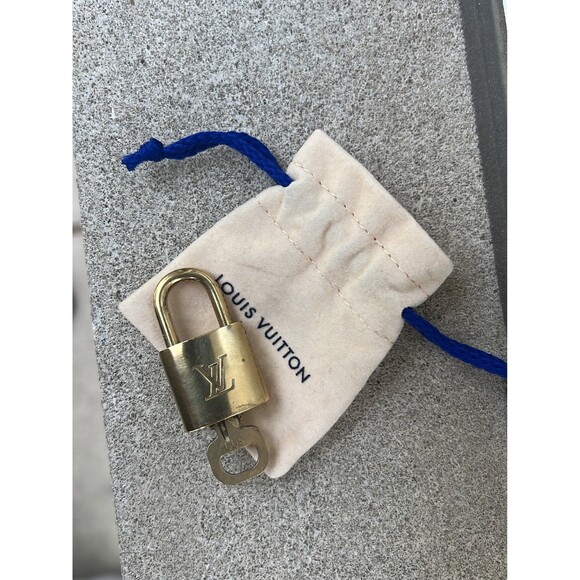 Louis Vuitton Lock & Key #300 - Picture 1 of 4